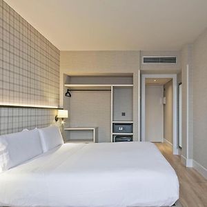 Camera con letto king size